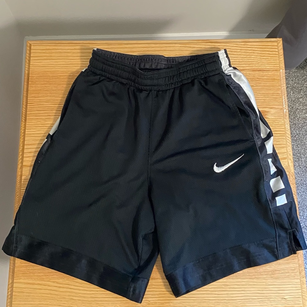 Mens Nike elite shorts